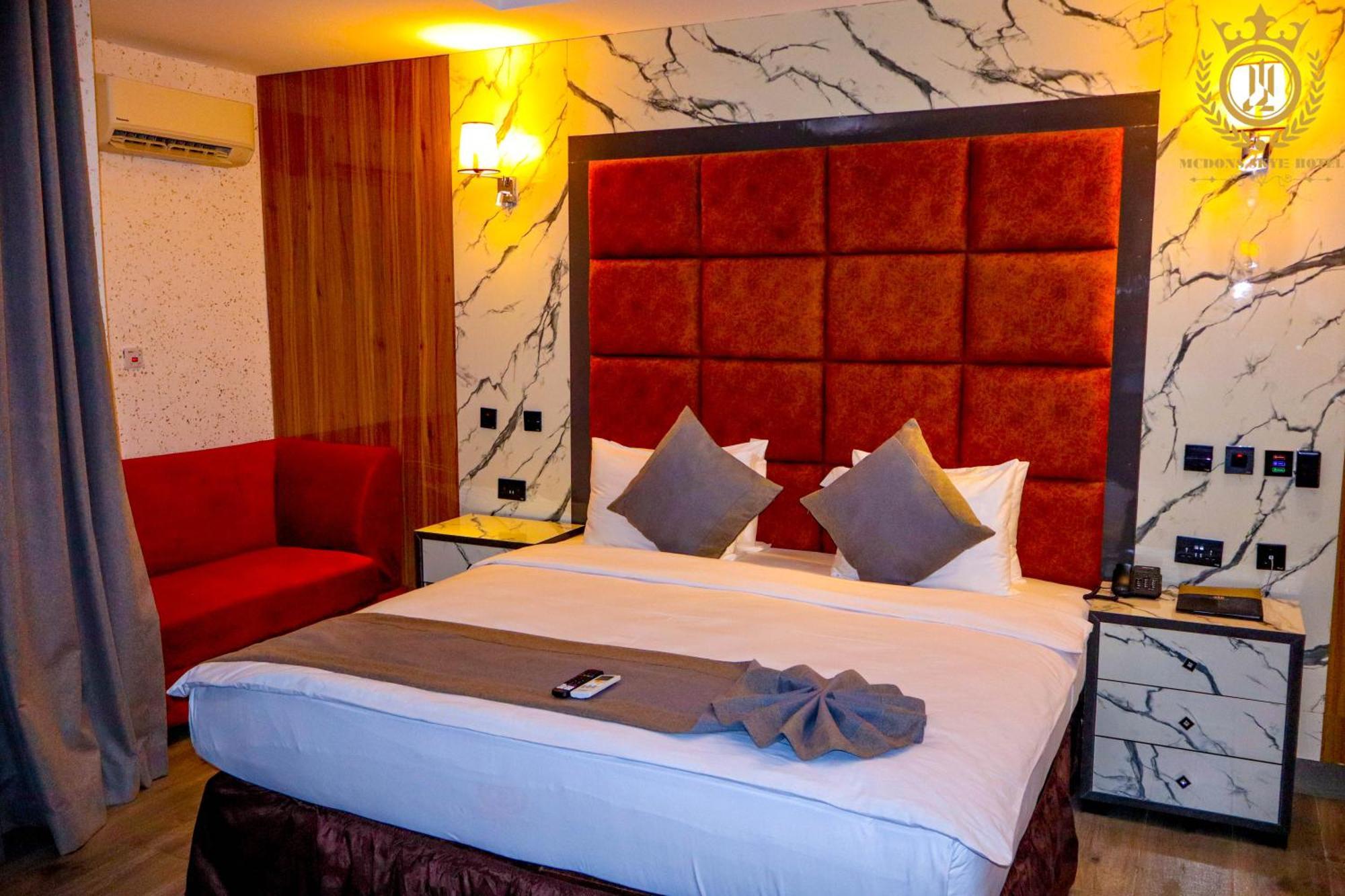 Mcdons Skye Hotel Owerri Exterior photo